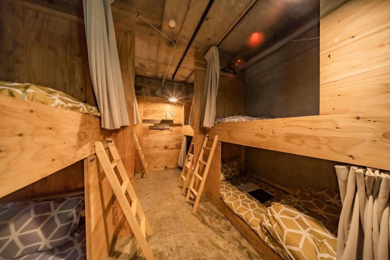 Artbar & Guesthouse Ennova Atami  Eksteriør billede