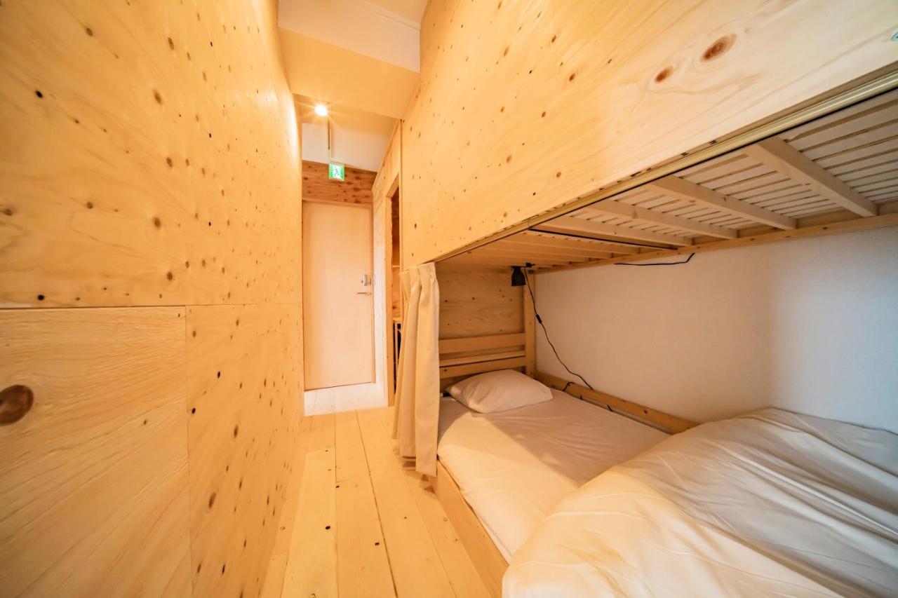 Artbar & Guesthouse Ennova Atami  Eksteriør billede