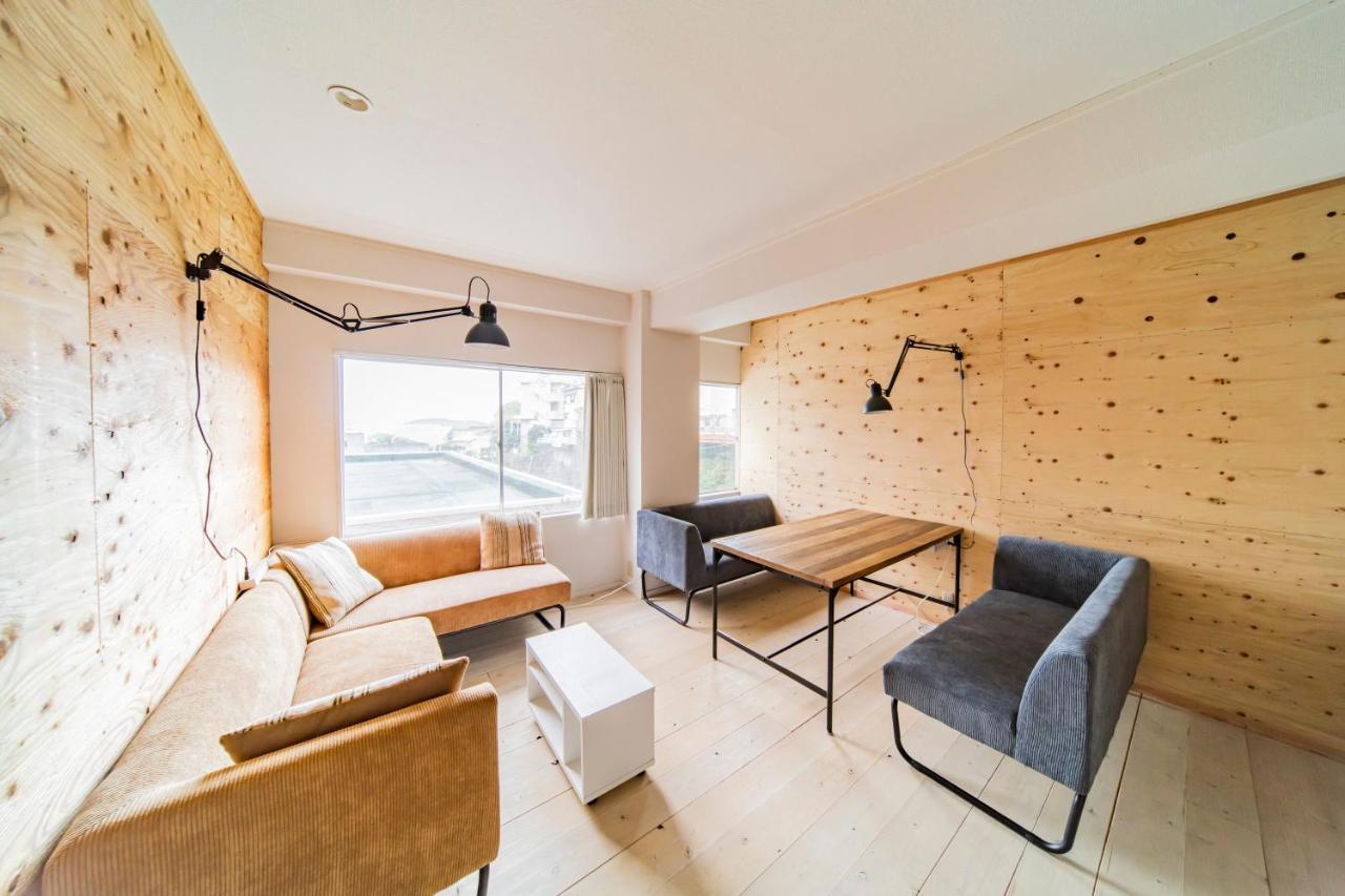 Artbar & Guesthouse Ennova Atami  Eksteriør billede